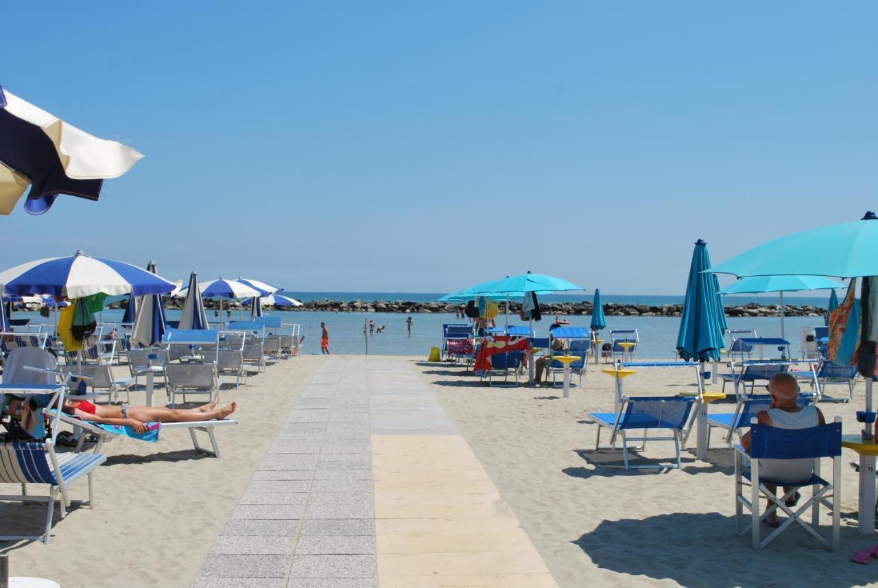 Hotel Villa Verde San Mauro Mare Zewnętrze zdjęcie