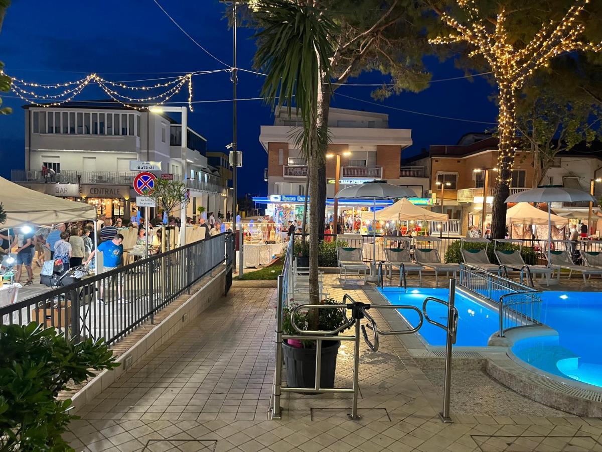 Hotel Villa Verde San Mauro Mare Zewnętrze zdjęcie