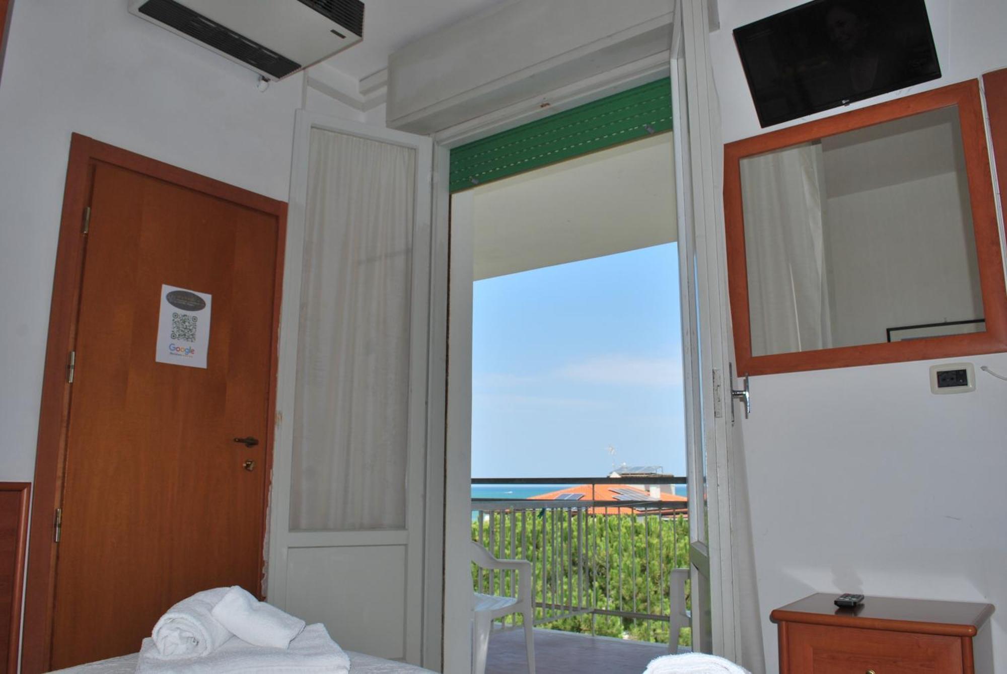 Hotel Villa Verde San Mauro Mare Zewnętrze zdjęcie
