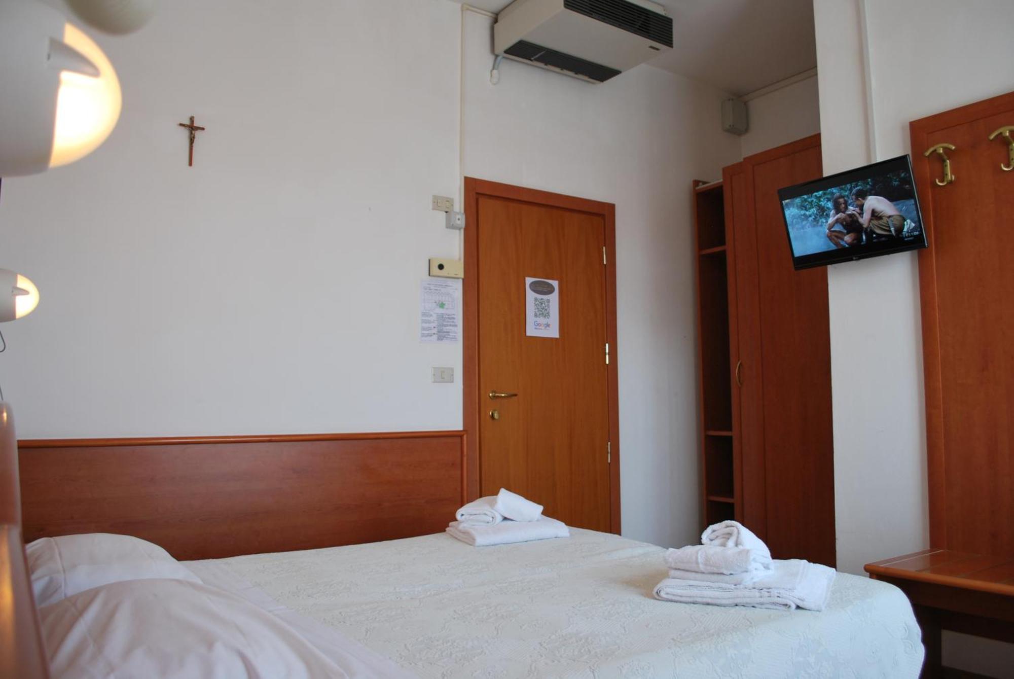 Hotel Villa Verde San Mauro Mare Zewnętrze zdjęcie