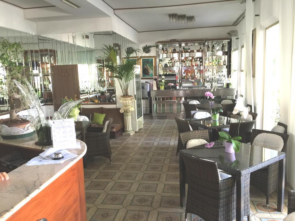 Hotel Villa Verde San Mauro Mare Zewnętrze zdjęcie
