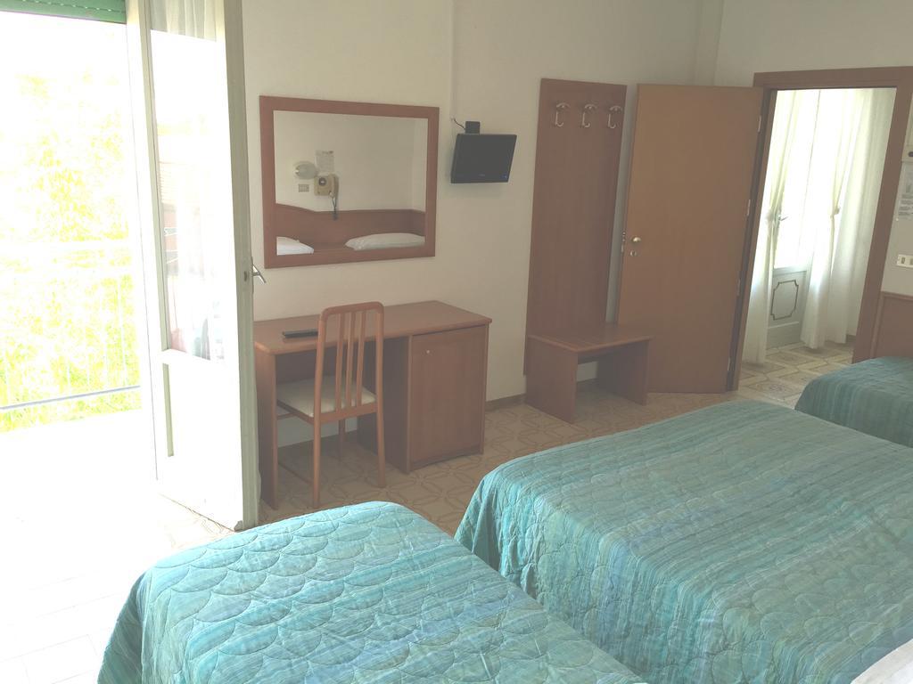 Hotel Villa Verde San Mauro Mare Zewnętrze zdjęcie